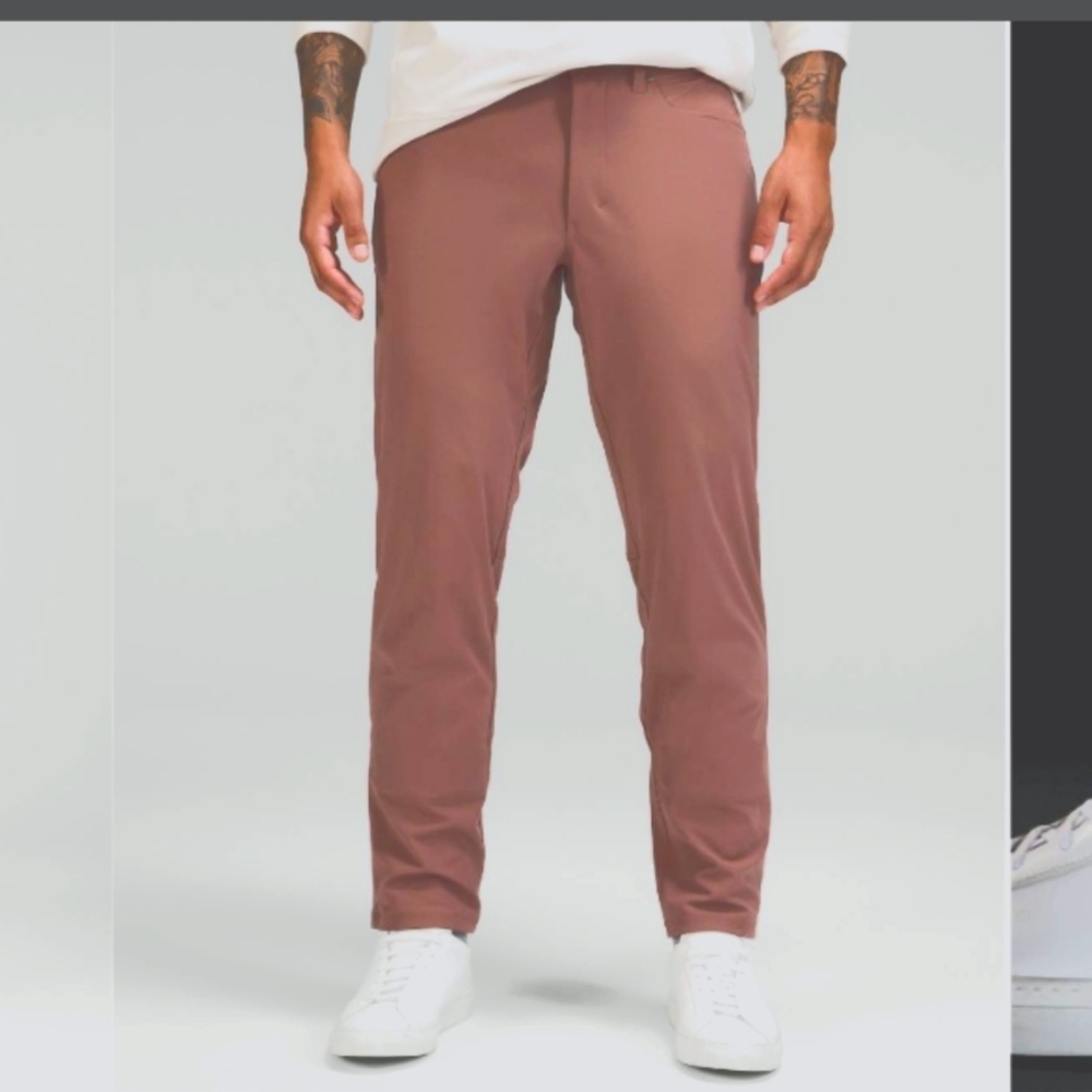 lululemon athletica Men's Slim Jogger Pants in Dusty Rose